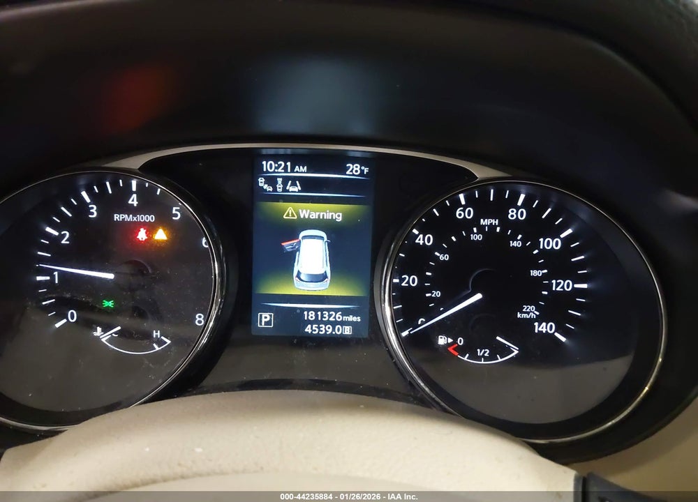 2015 NISSAN ROGUE SL VIN: 5N1AT2MV9FC839581