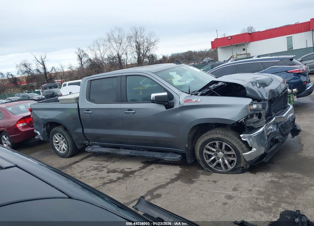 2019 CHEVROLET SILVERADO 1500 LT VIN: 3GCUYDED8KG153866
