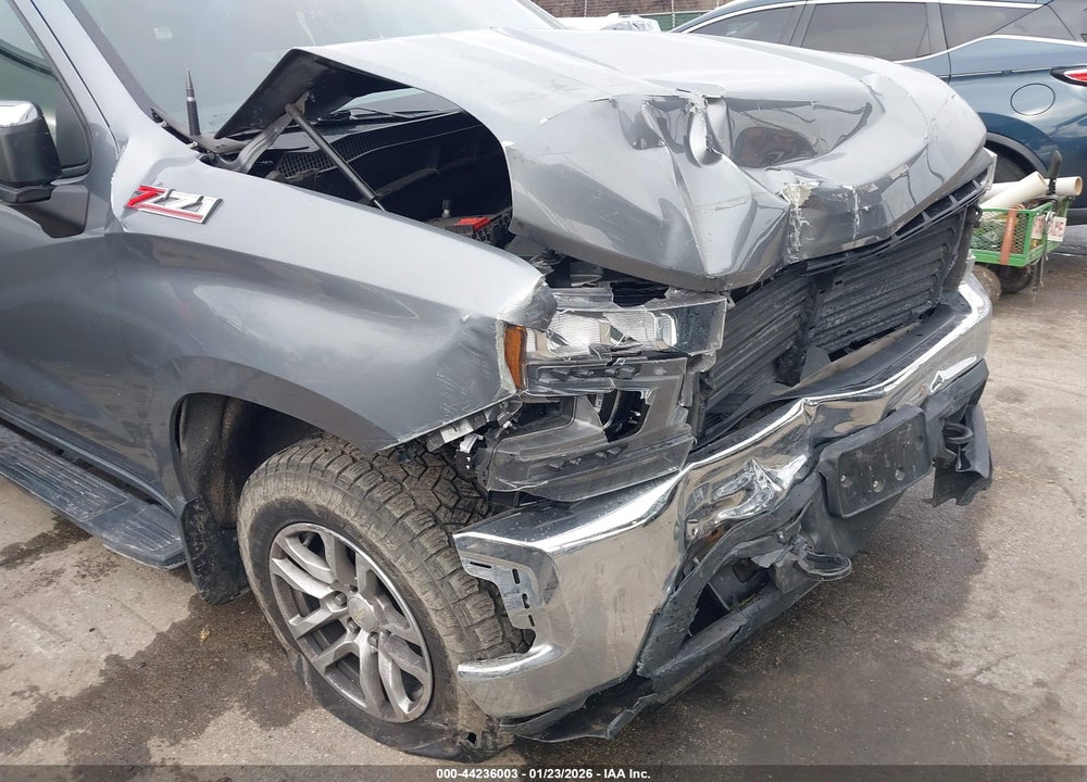 2019 CHEVROLET SILVERADO 1500 LT VIN: 3GCUYDED8KG153866