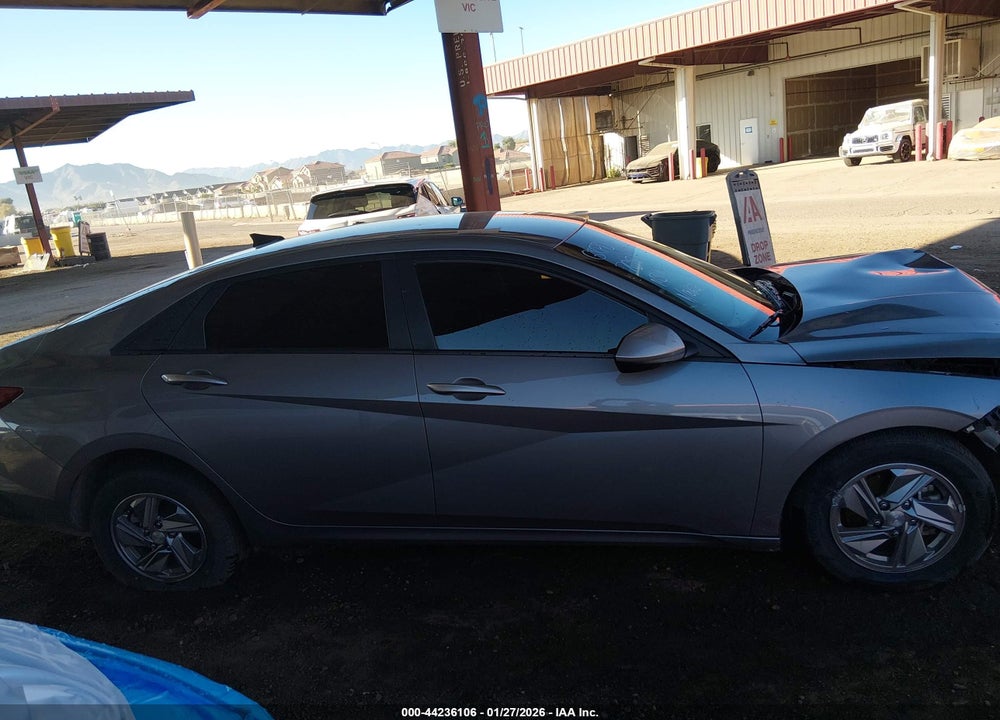 2024 HYUNDAI ELANTRA SE VIN: KMHLL4DG4RU657081
