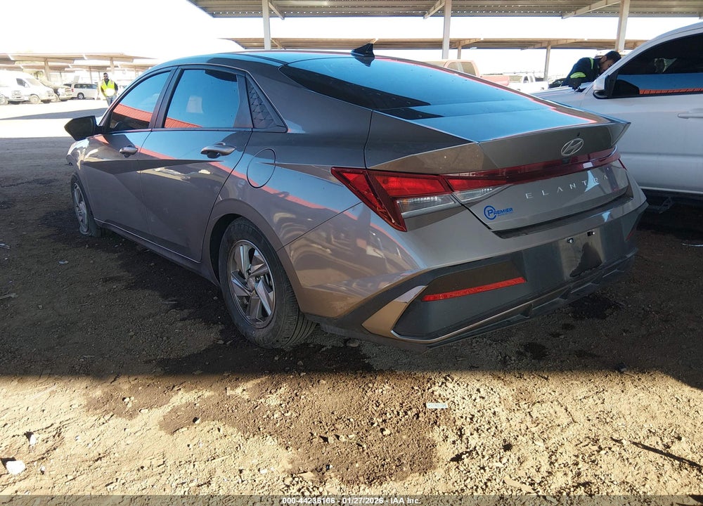 2024 HYUNDAI ELANTRA SE VIN: KMHLL4DG4RU657081