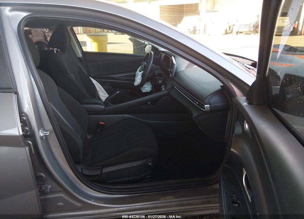 2024 HYUNDAI ELANTRA SE VIN: KMHLL4DG4RU657081