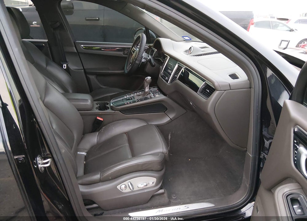 2018 PORSCHE MACAN S VIN: WP1AB2A54JLB34772
