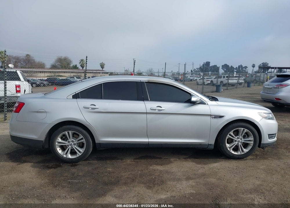 2016 FORD TAURUS SEL VIN: 1FAHP2E82GG158498