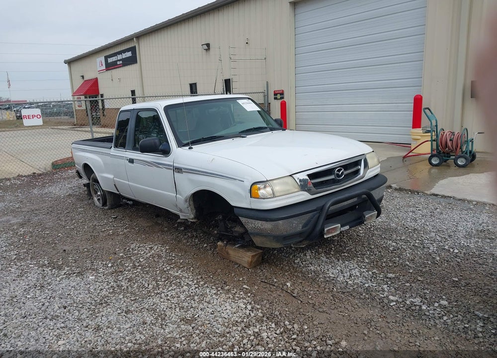 2001 MAZDA B3000 DS/SE VIN: 4F4YR16U81TM01957