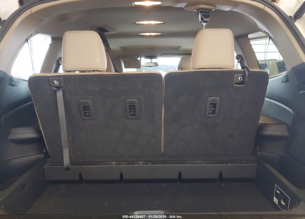 2016 HONDA PILOT EX-L VIN: 5FNYF6H79GB102401