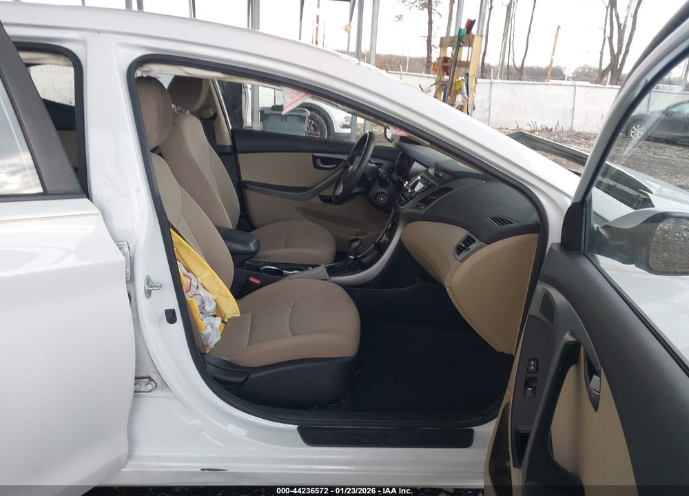 2016 HYUNDAI ELANTRA SE VIN: 5NPDH4AE6GH711470
