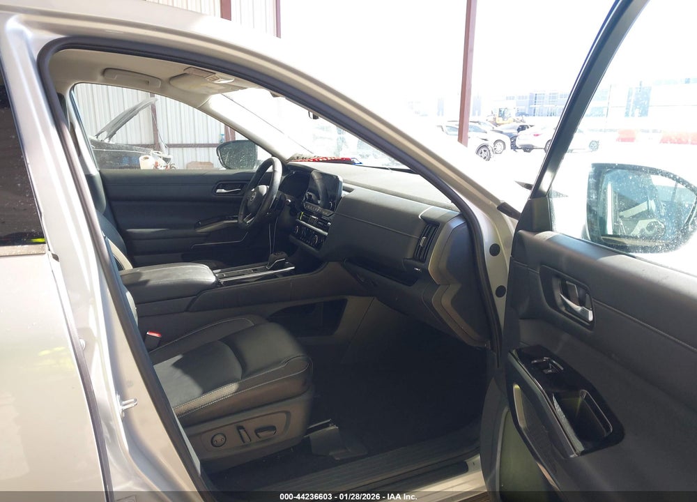 2024 NISSAN PATHFINDER SL FWD VIN: 5N1DR3CA3RC209169