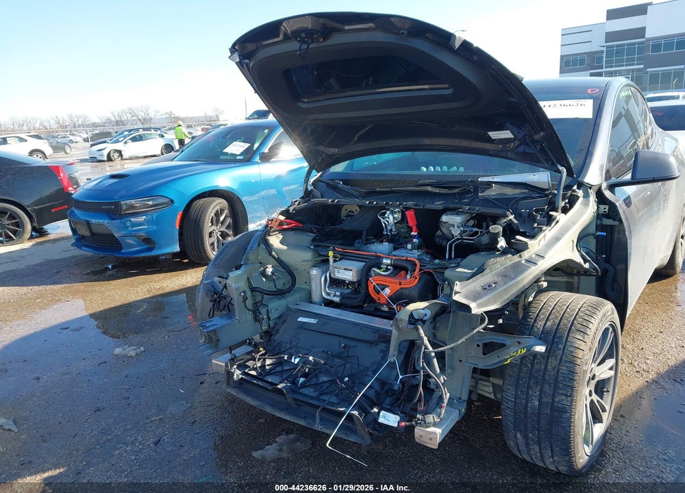2024 TESLA MODEL Y LONG RANGE DUAL MOTOR ALL-WHEEL DRIVE VIN: 7SAYGDEEXRA323125