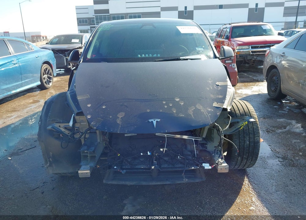 2024 TESLA MODEL Y LONG RANGE DUAL MOTOR ALL-WHEEL DRIVE VIN: 7SAYGDEEXRA323125