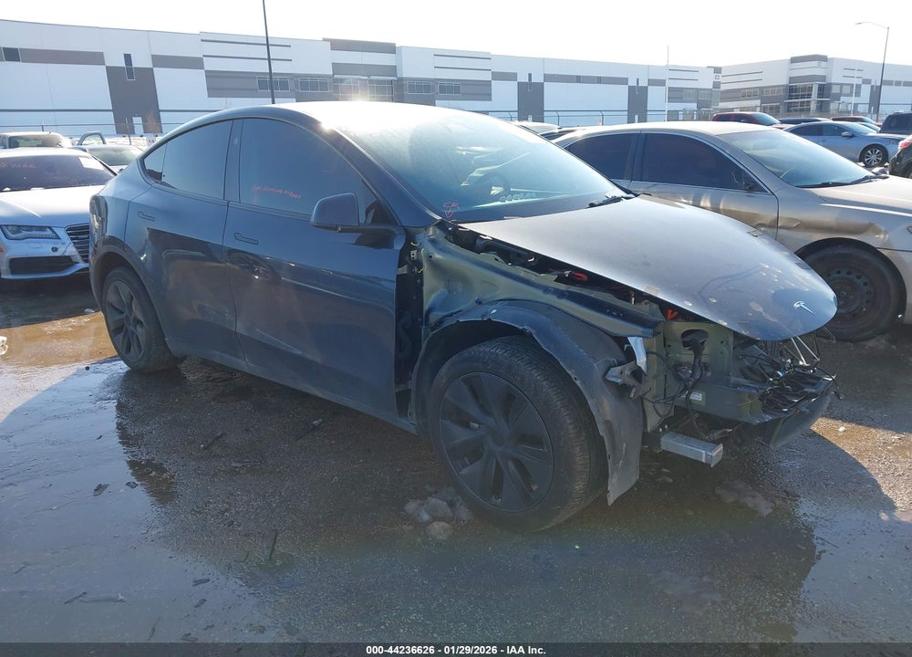 2024 TESLA MODEL Y LONG RANGE DUAL MOTOR ALL-WHEEL DRIVE VIN: 7SAYGDEEXRA323125