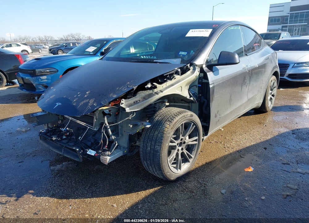 2024 TESLA MODEL Y LONG RANGE DUAL MOTOR ALL-WHEEL DRIVE VIN: 7SAYGDEEXRA323125