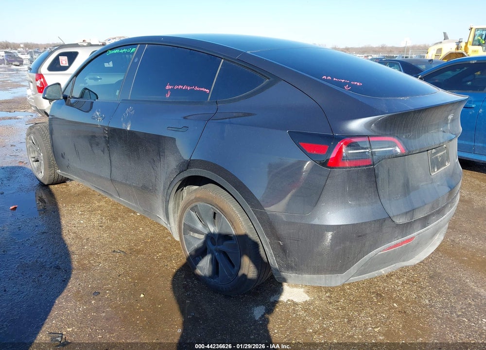 2024 TESLA MODEL Y LONG RANGE DUAL MOTOR ALL-WHEEL DRIVE VIN: 7SAYGDEEXRA323125
