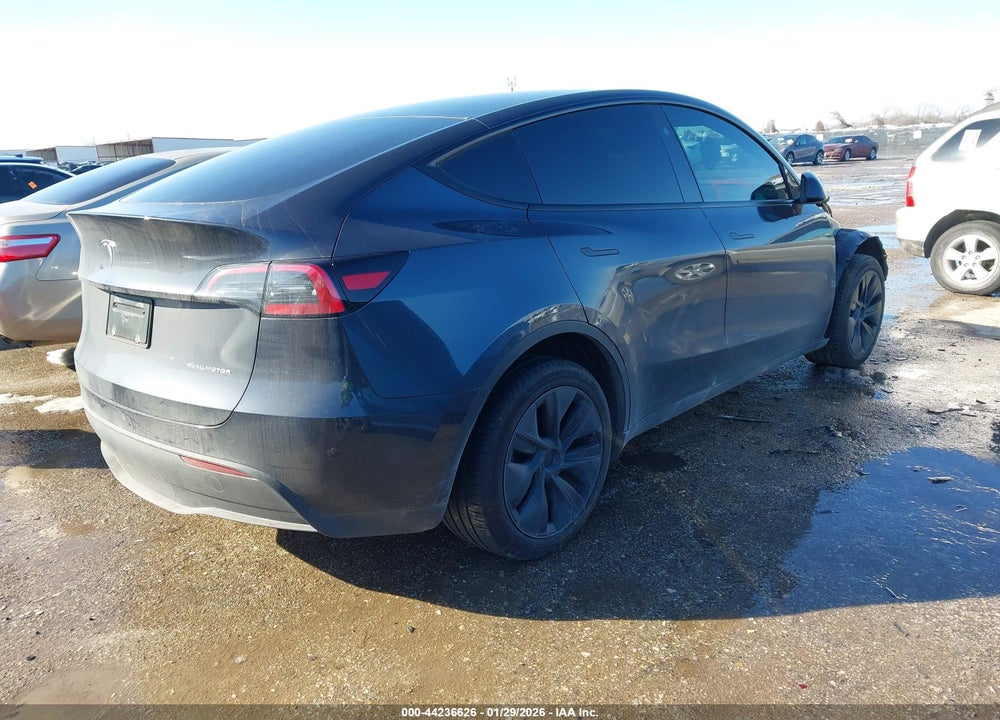 2024 TESLA MODEL Y LONG RANGE DUAL MOTOR ALL-WHEEL DRIVE VIN: 7SAYGDEEXRA323125