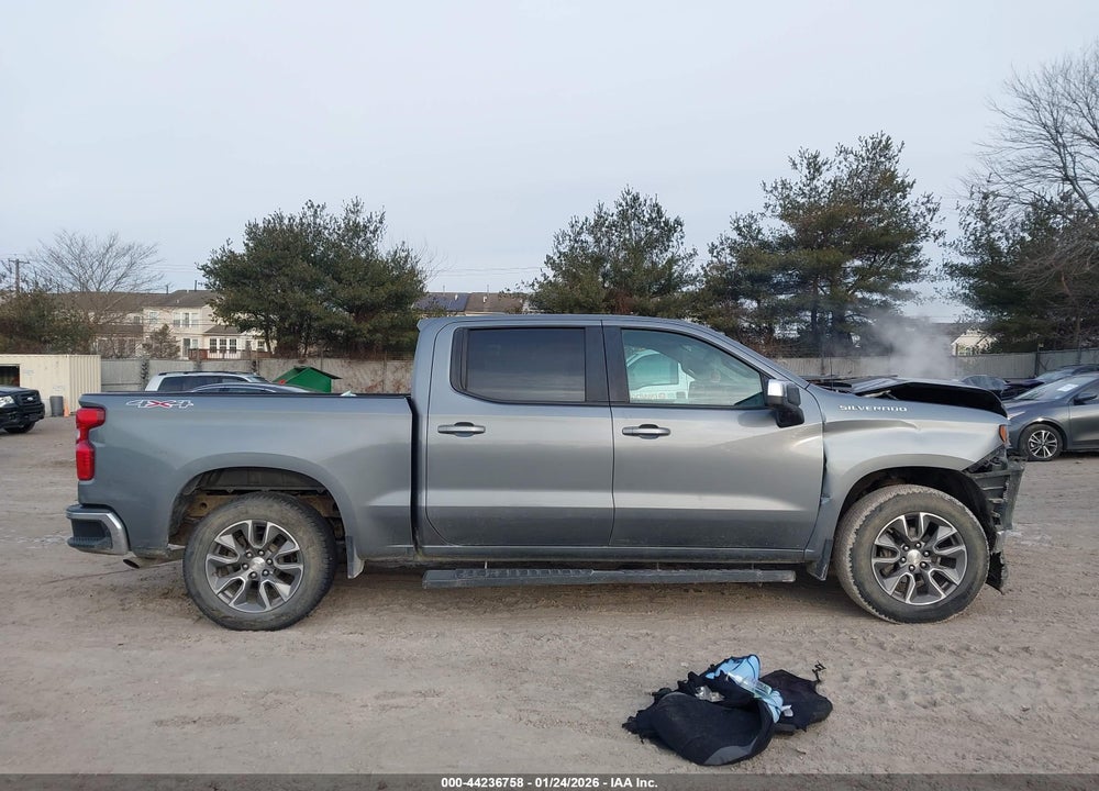 2020 CHEVROLET SILVERADO 1500 4WD  SHORT BED LT VIN: 1GCUYDEDXLZ108574