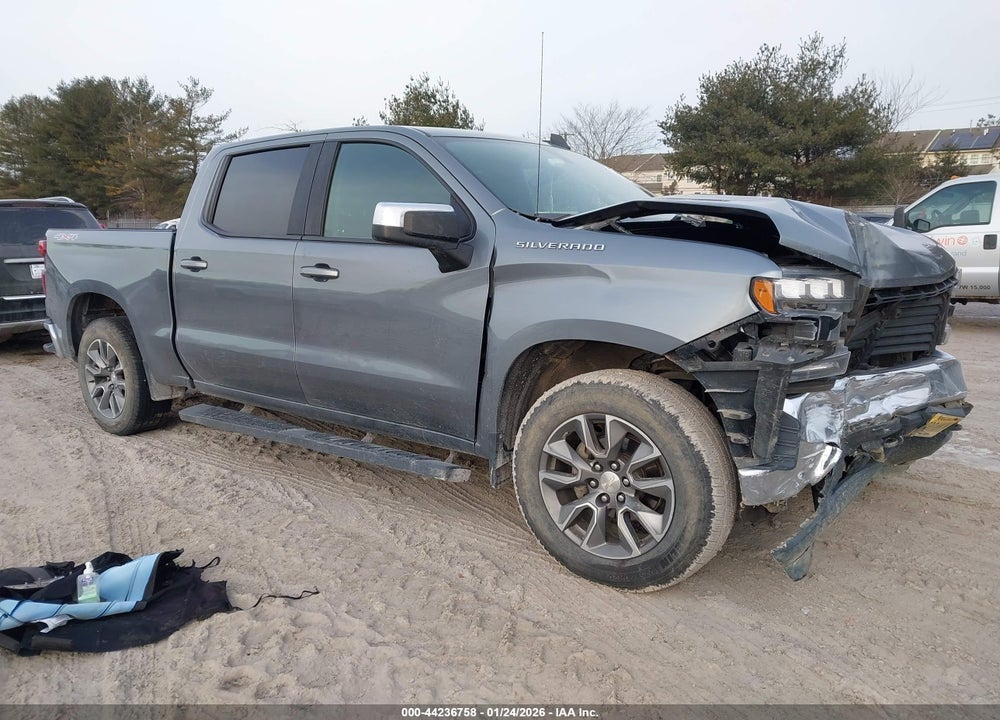 2020 CHEVROLET SILVERADO 1500 4WD  SHORT BED LT VIN: 1GCUYDEDXLZ108574