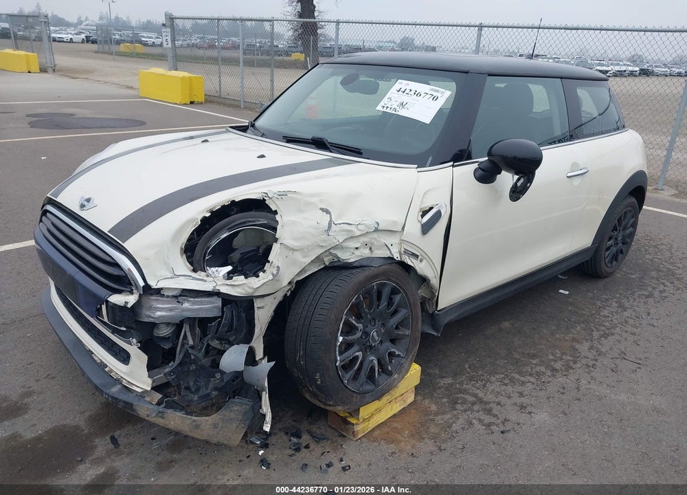 2016 MINI HARDTOP COOPER VIN: WMWXP5C59G2D13464