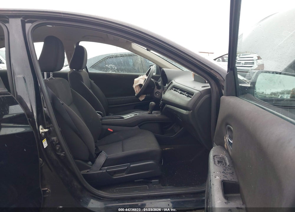 2016 HONDA HR-V LX VIN: 3CZRU5H32GM752775