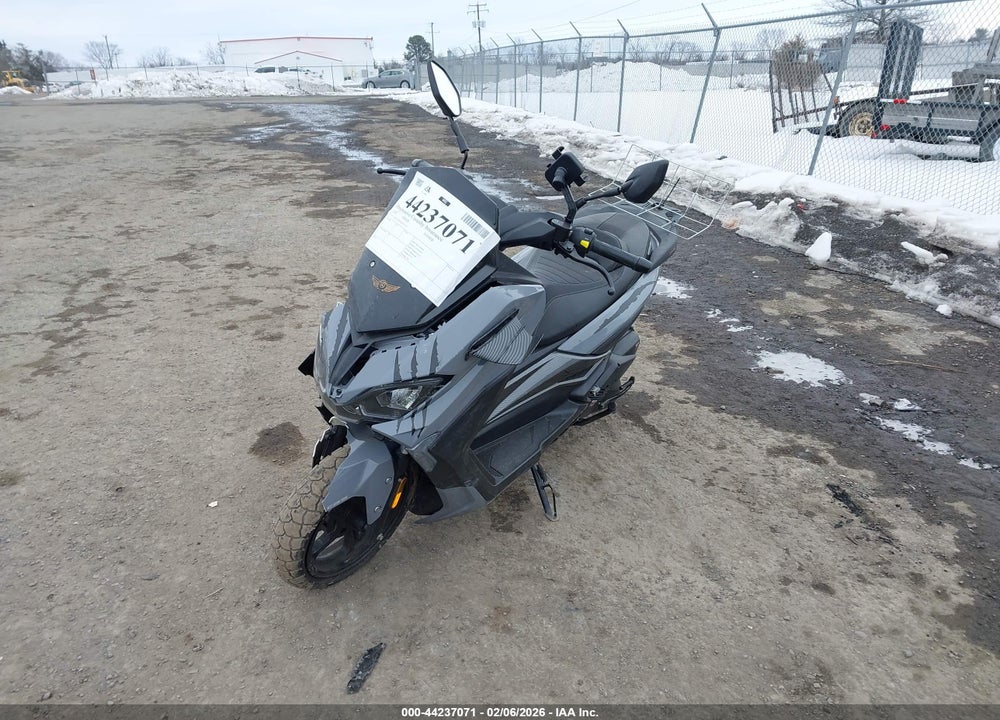 2025 ZHILONG Q-MAX VIN: HZ2TCDMNXS1001415
