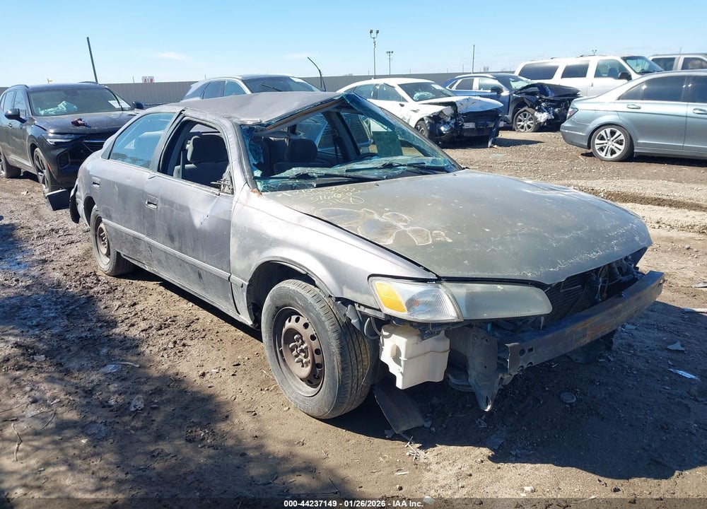 1999 TOYOTA CAMRY LE VIN: JT2BG22K3X0376662