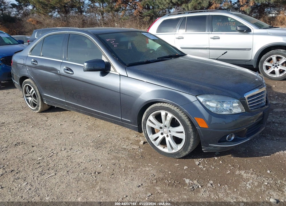 2011 MERCEDES-BENZ C 300 LUXURY 4MATIC/SPORT 4MATIC VIN: WDDGF8BB8BR165972