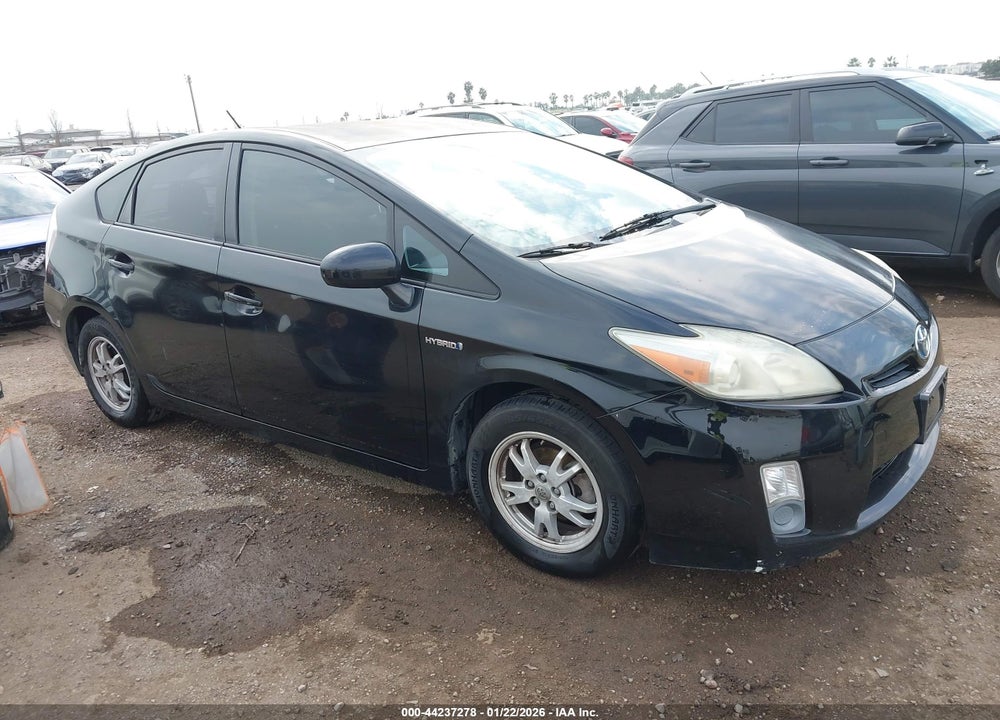 2011 TOYOTA PRIUS THREE VIN: JTDKN3DU6B1368186