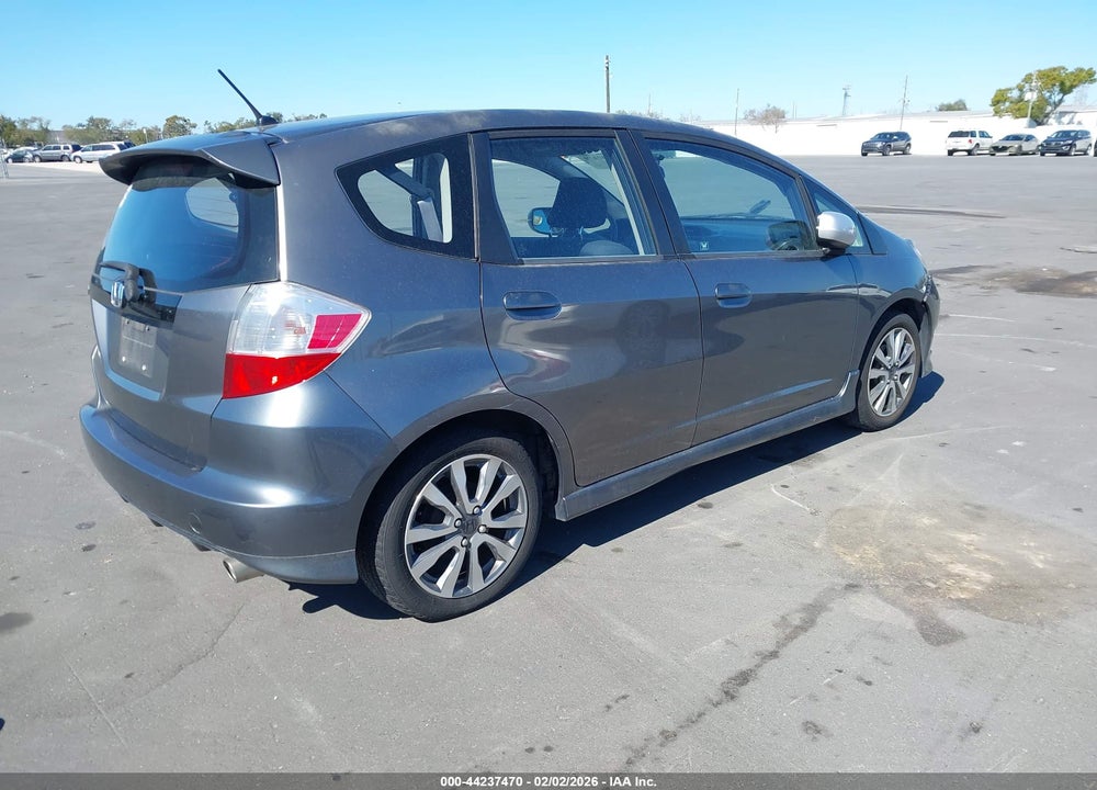 2012 HONDA FIT SPORT VIN: JHMGE8H55CC027677