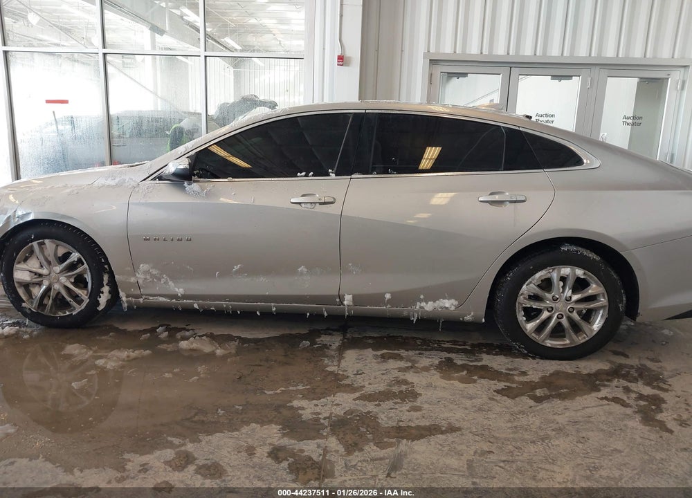 2018 CHEVROLET MALIBU LT VIN: 1G1ZD5ST4JF176251