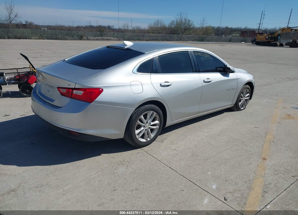 2018 CHEVROLET MALIBU LT VIN: 1G1ZD5ST4JF176251