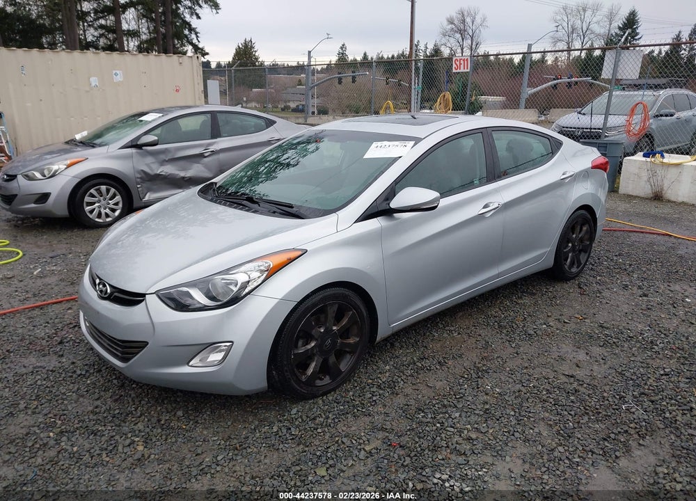 2013 HYUNDAI ELANTRA GL VIN: 5NPDH4AE9DH389645