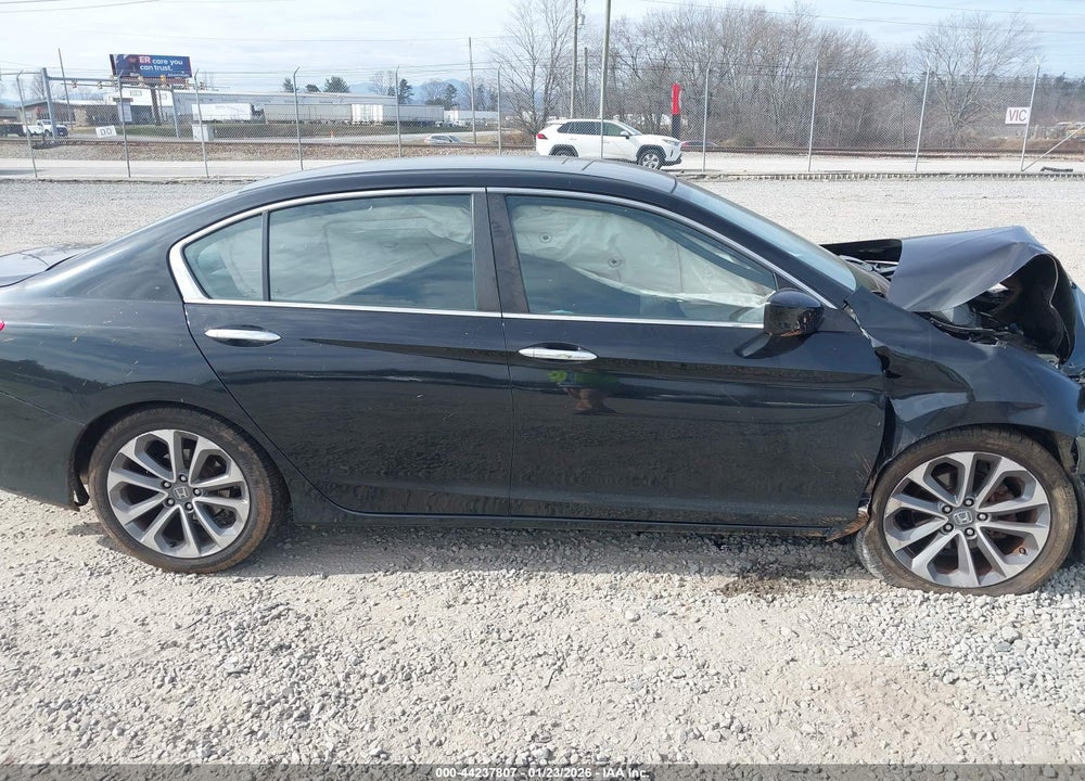 2015 HONDA ACCORD SPORT VIN: 1HGCR2F58FA205653