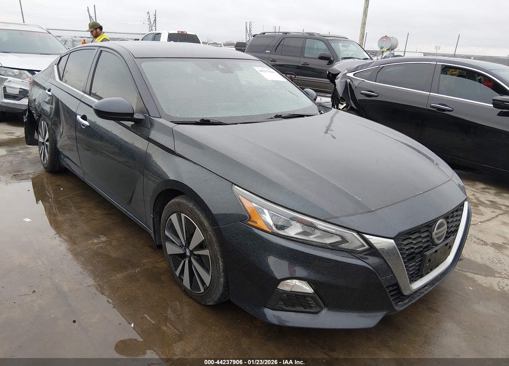 2022 NISSAN ALTIMA SV FWD VIN: 1N4BL4DV4NN354732