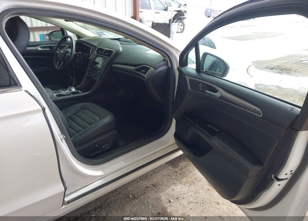 2018 FORD FUSION ENERGI SE LUXURY VIN: 3FA6P0PU8JR123339