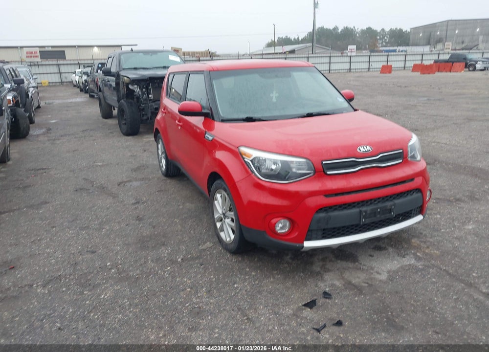 2018 KIA SOUL + VIN: KNDJP3A51J7559397