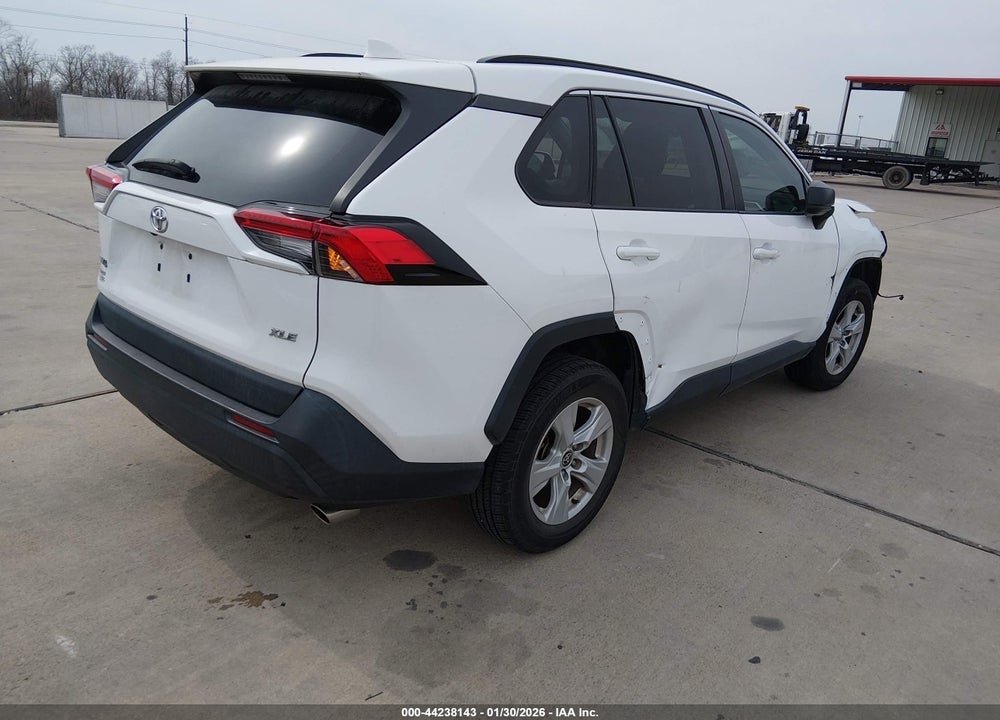 2021 TOYOTA RAV4 XLE VIN: 2T3W1RFV5MC139591
