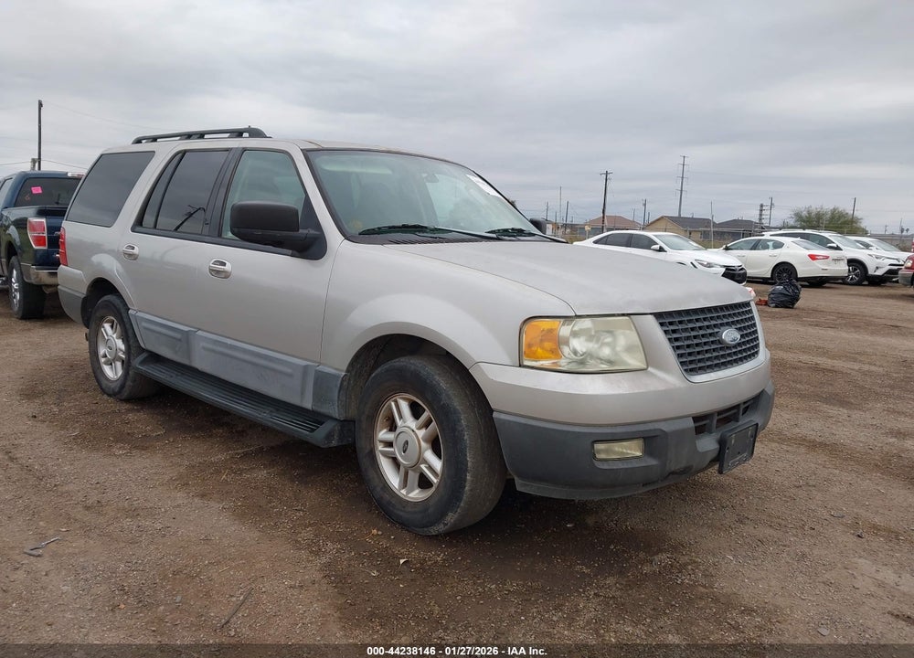 2005 FORD EXPEDITION XLT VIN: 1FMPU15505LA10901