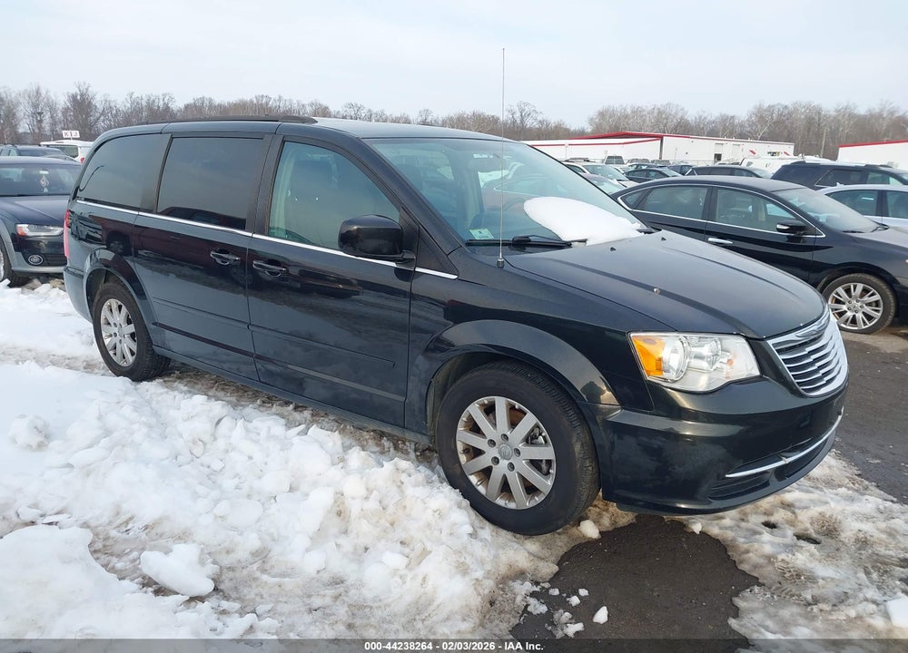 2016 CHRYSLER TOWN & COUNTRY LX VIN: 2C4RC1AG5GR231928