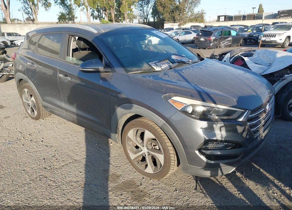 2016 HYUNDAI TUCSON LIMITED VIN: KM8J33A29GU029038