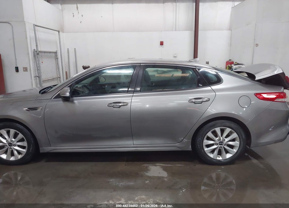 2016 KIA OPTIMA EX VIN: 5XXGU4L34GG023189