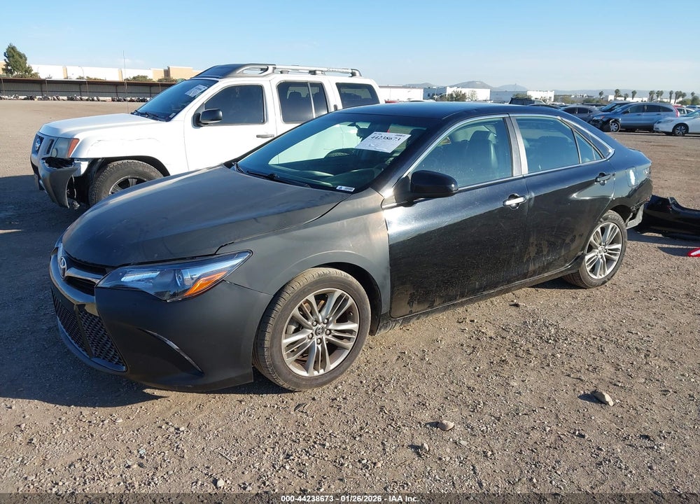 2015 TOYOTA CAMRY SE VIN: 4T1BF1FKXFU092365