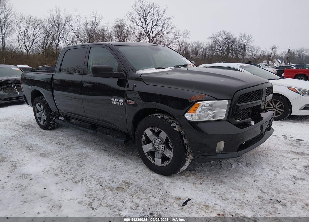 2016 RAM 1500 EXPRESS VIN: 3C6RR7KT3GG121633
