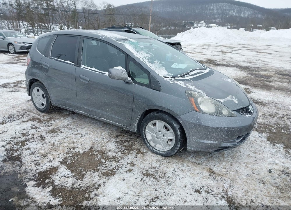 2013 HONDA FIT VIN: JHMGE8H39DC069589
