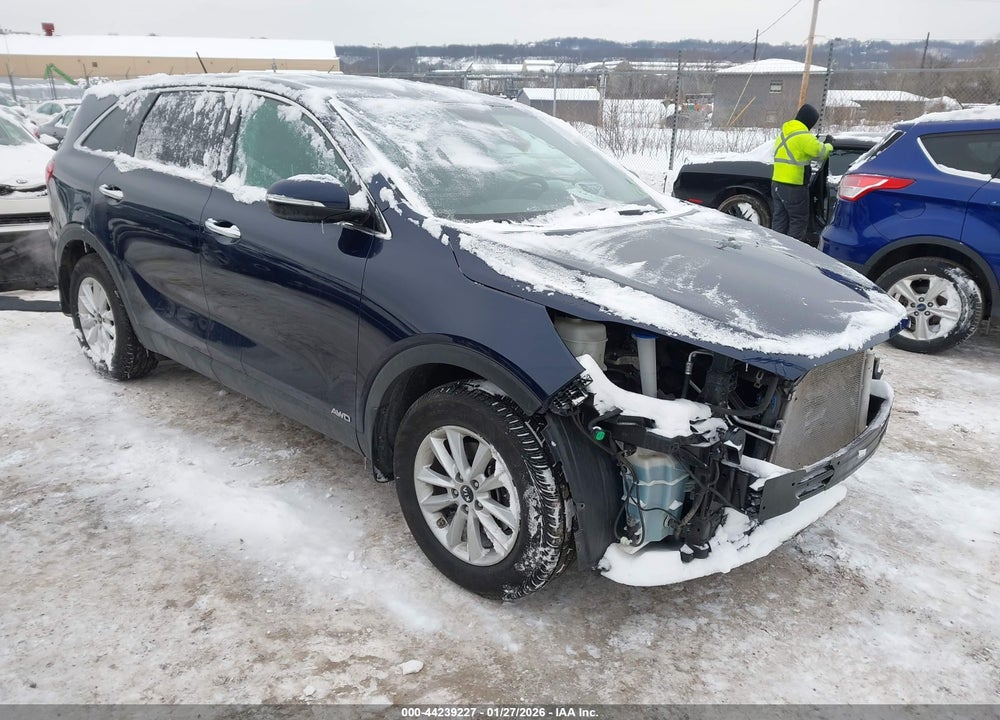 2020 KIA SORENTO 2.4L LX VIN: 5XYPGDA30LG698098