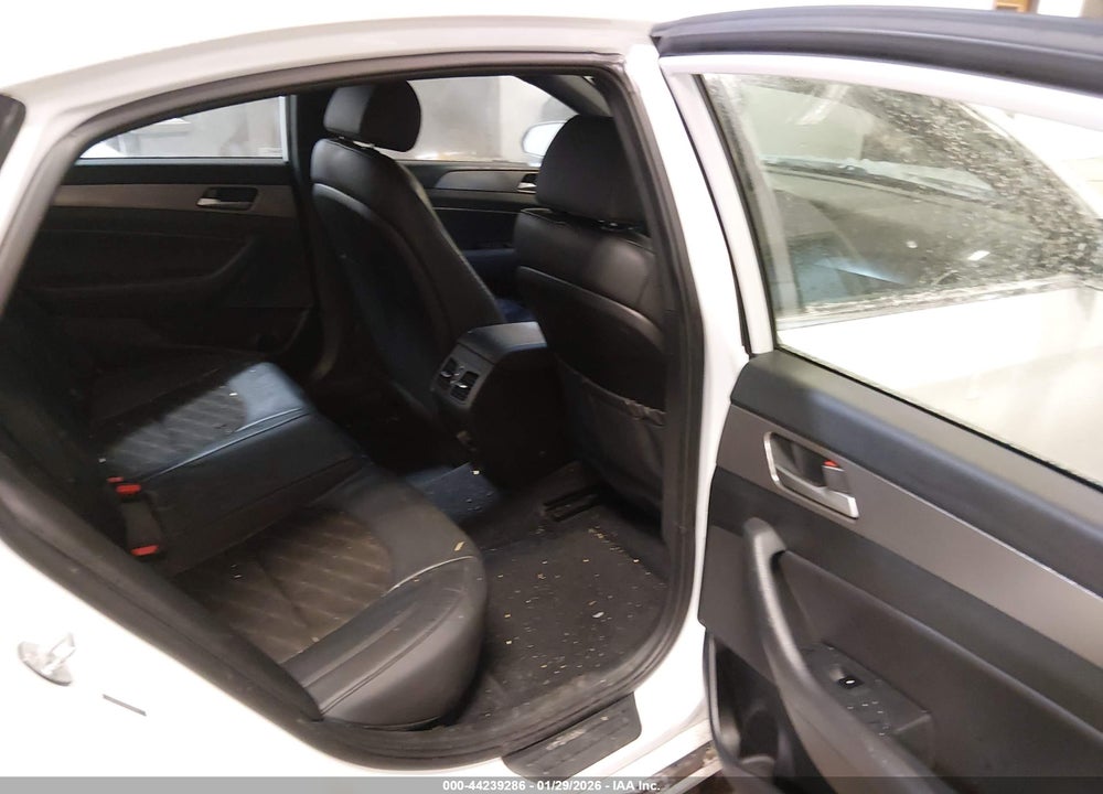 2019 HYUNDAI SONATA SPORT VIN: 5NPE34AF8KH820775