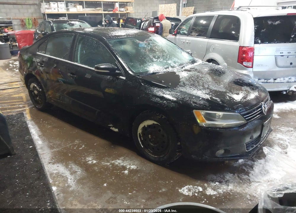 2012 VOLKSWAGEN JETTA 2.0L TDI VIN: 3VWLL7AJ8CM365447