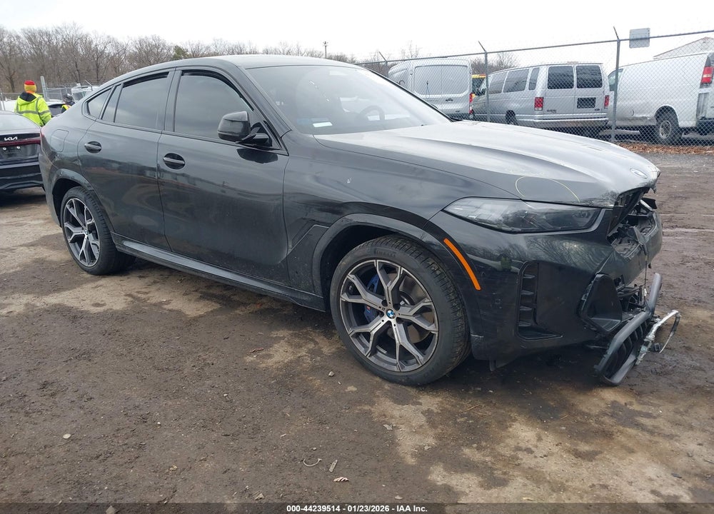 2024 BMW X6 XDRIVE40I VIN: 5UX33EX01R9W10374