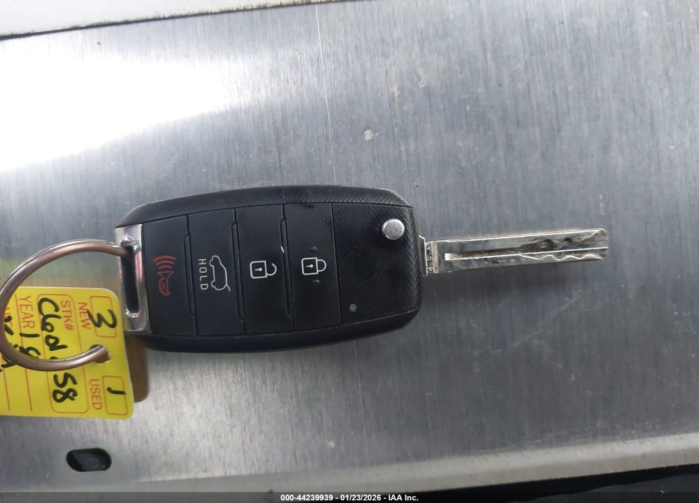 2018 KIA SOUL VIN: KNDJN2A22J7577879