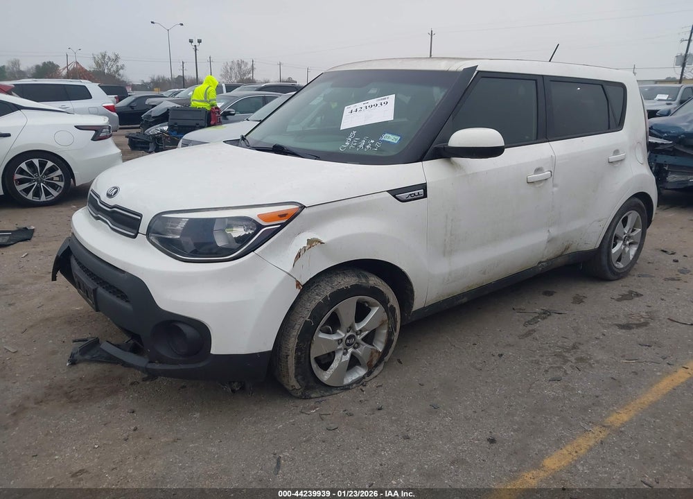 2018 KIA SOUL VIN: KNDJN2A22J7577879