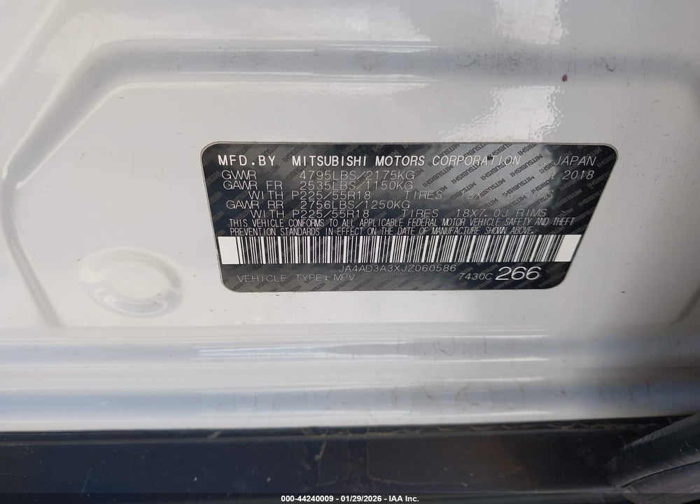 2018 MITSUBISHI OUTLANDER LE VIN: JA4AD3A3XJZ060586