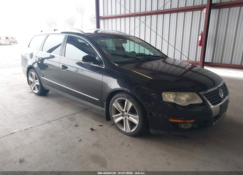2010 VOLKSWAGEN PASSAT KOMFORT VIN: WVWXL7AN4AE055614